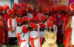 संतनगरी शेगावात शिवजयंतीनिमित्त महिलांची प्रथमच मोटरसायकल रॅली व लेझीम पथकाचे प्रदर्शन