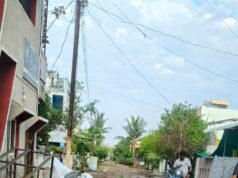 एकाच अवकाळी पावसाने एसबीआय कॉलनी, शेगाव येथील रस्त्यांची दयनीय अवस्था