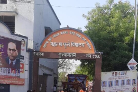 महात्मा फुले जयंतीनिमित्त शेगावात भव्य शोभायात्रा