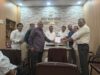 प्रभाग क्र. 9 मधील पाणीटंचाई, रस्त्यांची दुरवस्था व ड्रेनेज कामांमुळे नागरिक त्रस्त; नगर परिषदेकडे निवेदन