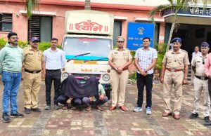शेगाव शहर पोलीसांची कारवाई : नाफेडची तूर चोरी करणारे दोन आरोपी अटकेत; ₹2,65,900 चा मुद्देमाल जप्त